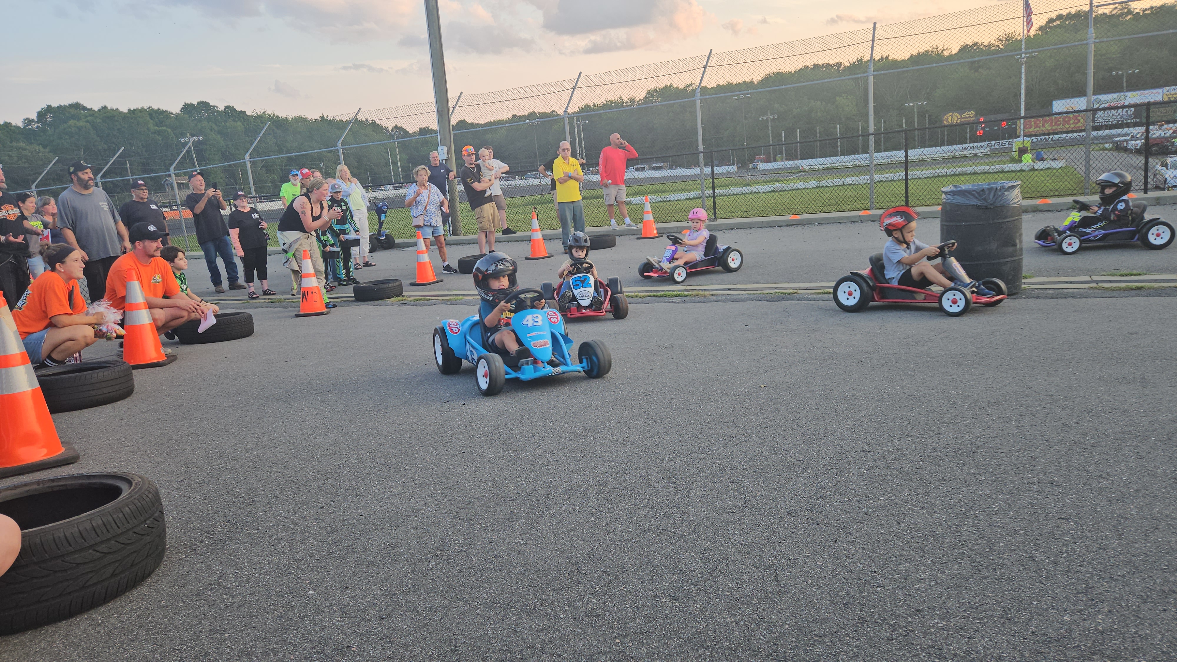 Juicebox Racing race action
